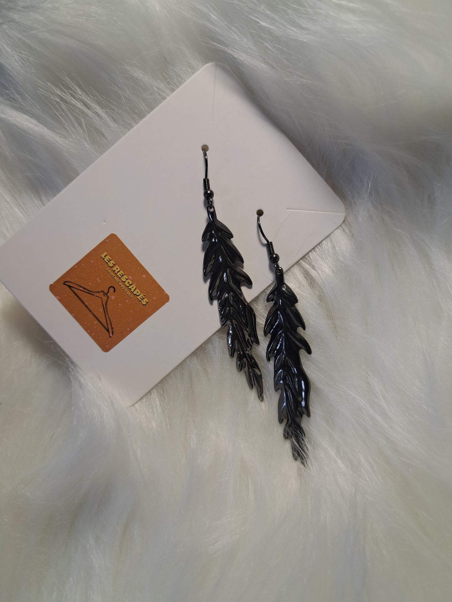 Boucles d'oreilles noires en métal