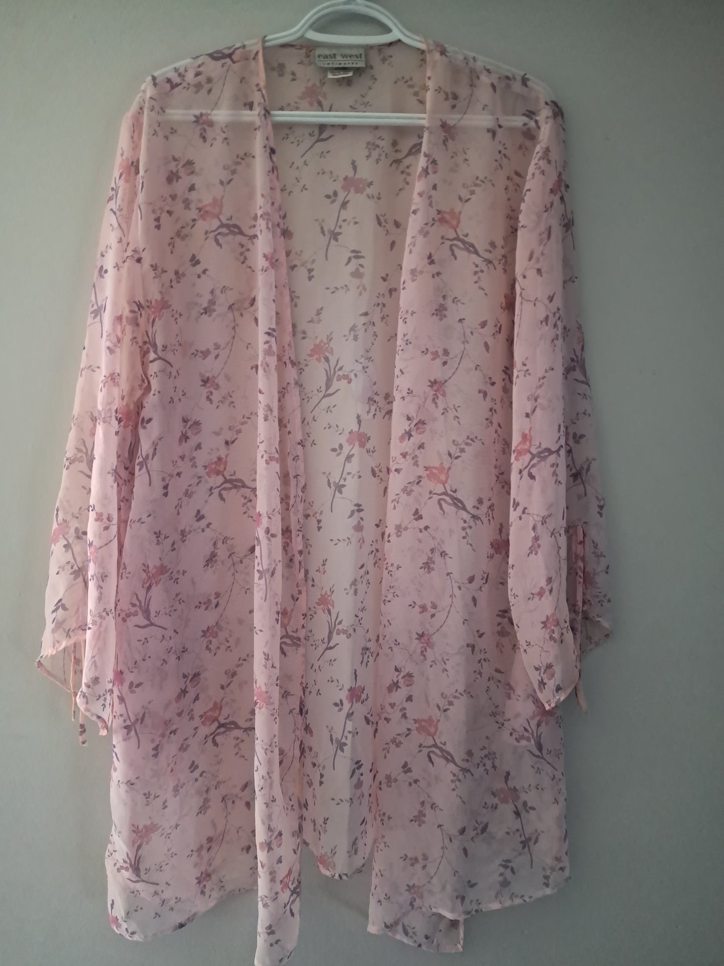 Par-dessus rose pâle, transparent