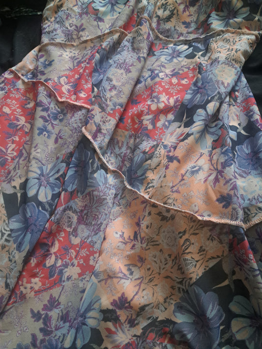 Robe rose à layers avec étiquette