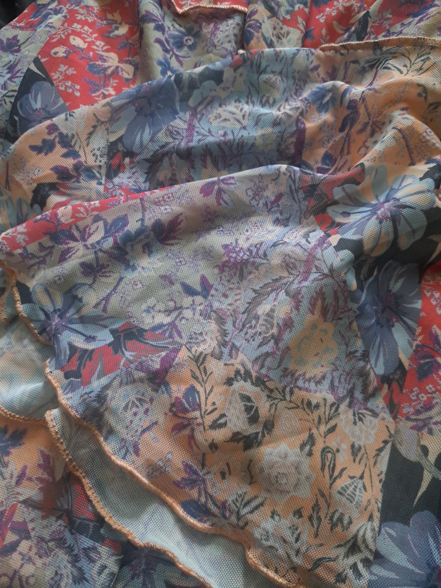 Robe rose à layers avec étiquette