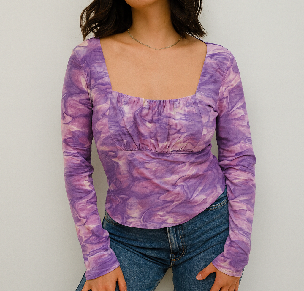 Chandail à manches longues lilas avec étiquette