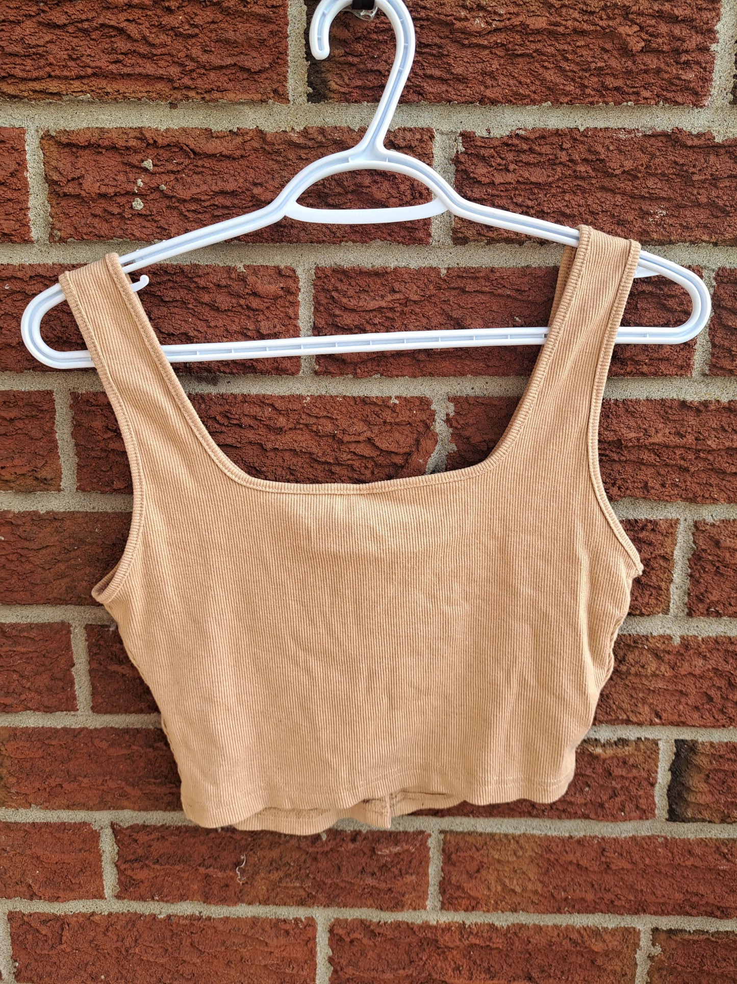Camisole courte avec boutons orange-beige