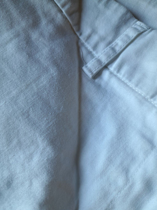 Short blanc coupe régulière