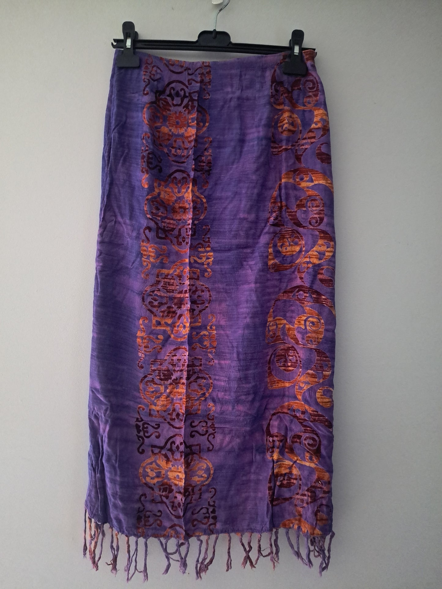 Jupe mi-longue mauve ajustable