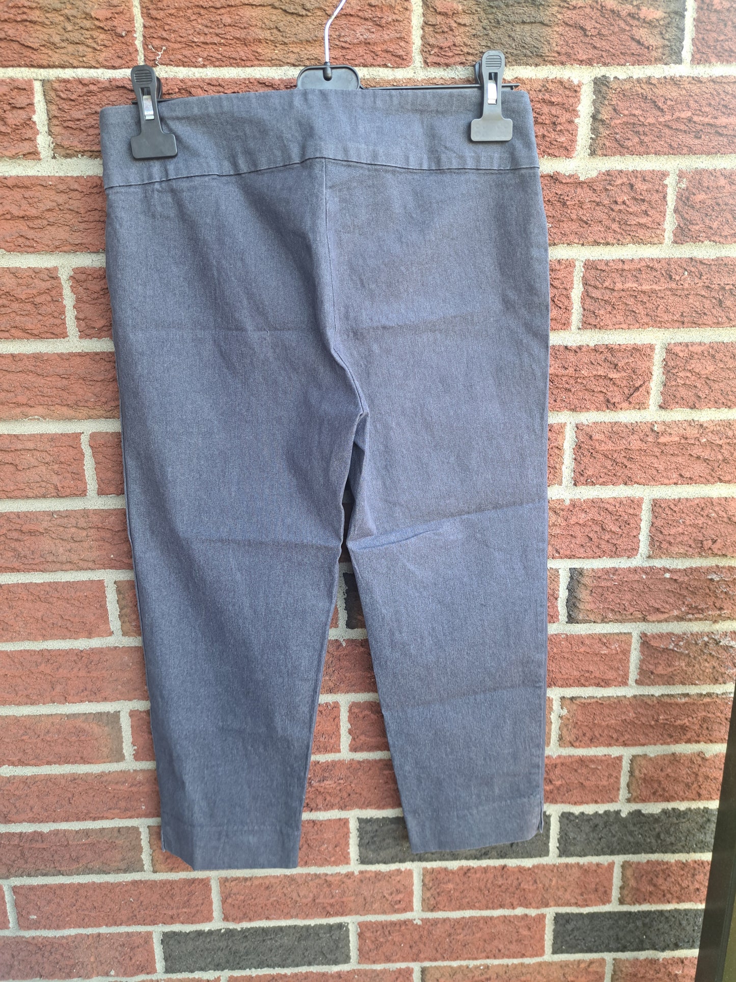 Pantalon gris 3/4 extensible