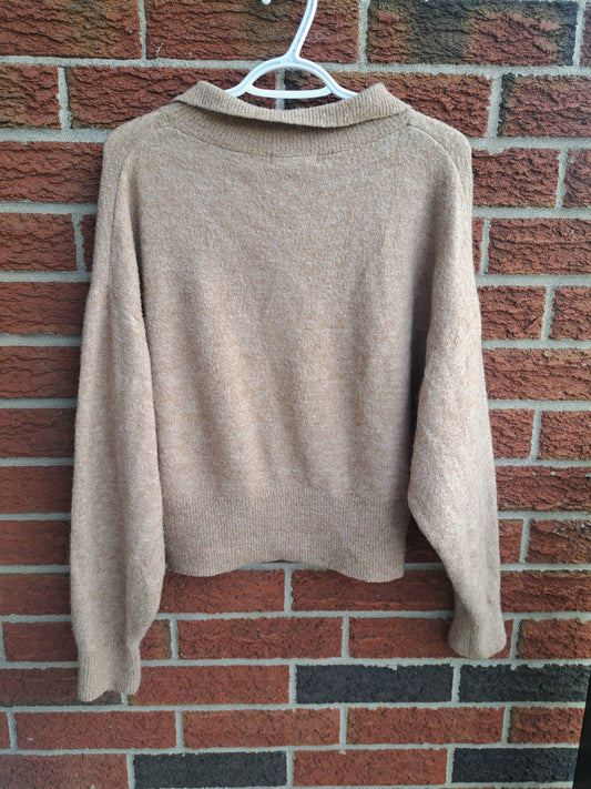 Chandail beige à manches longues avec fermeture éclair