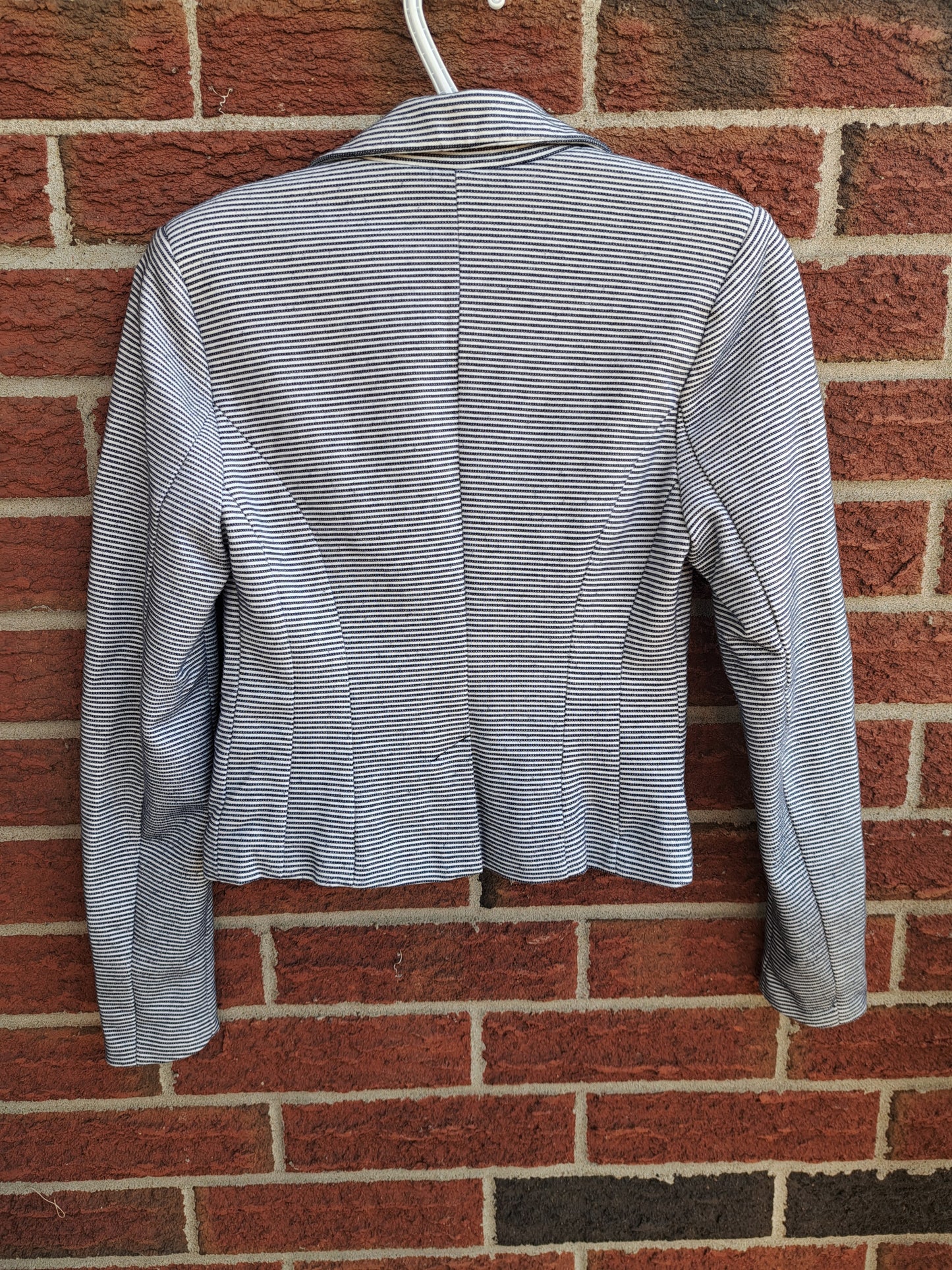 Veston chaud rayé bleu marin et blanc