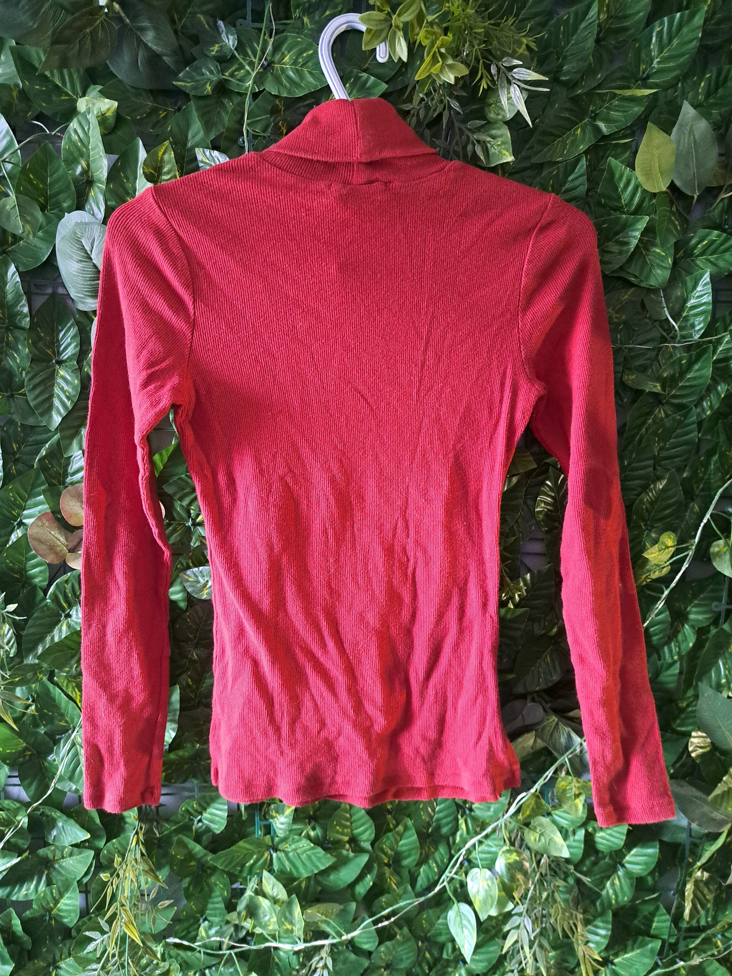 Chandail rouge col roulé