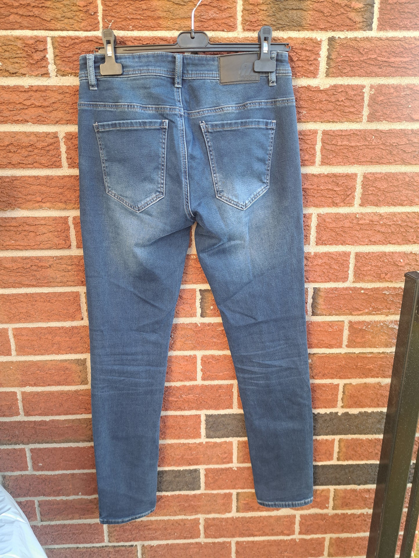 Jeans serré pour homme