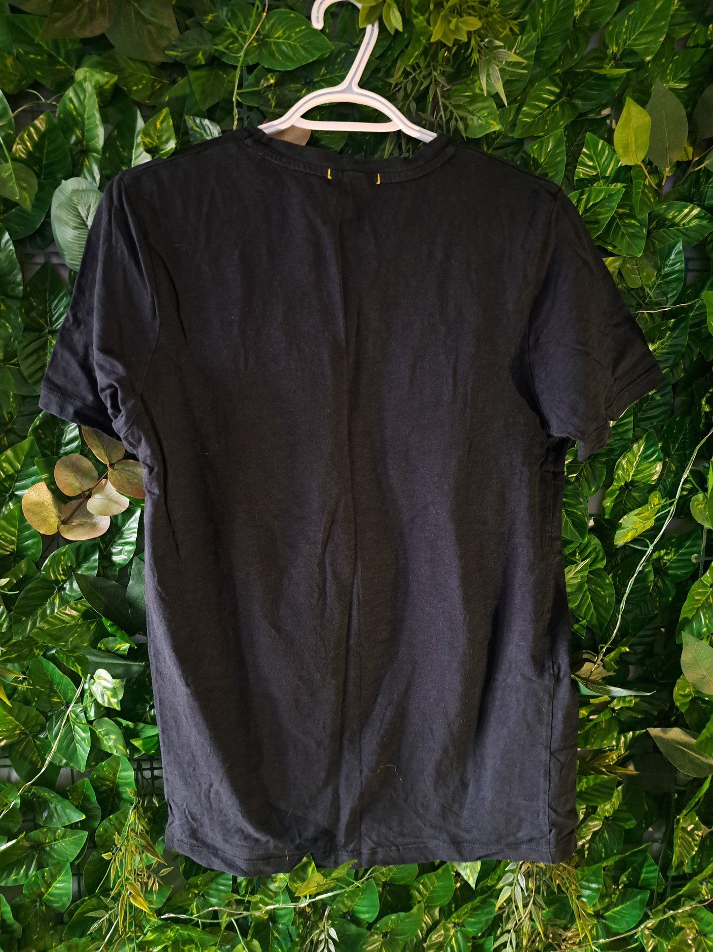 T-shirt noir avec flamant rose
