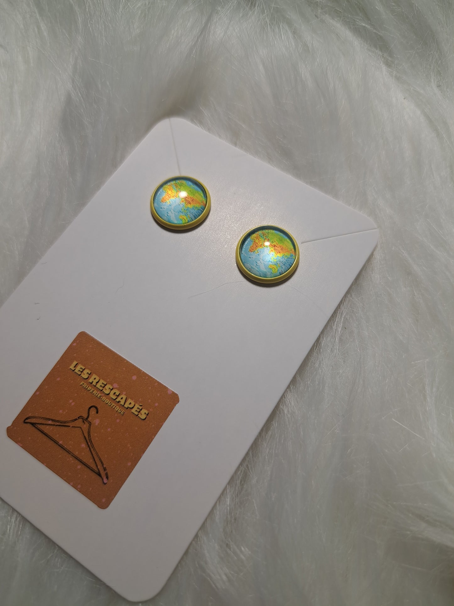 Boucles d'oreilles jaunes carte du monde