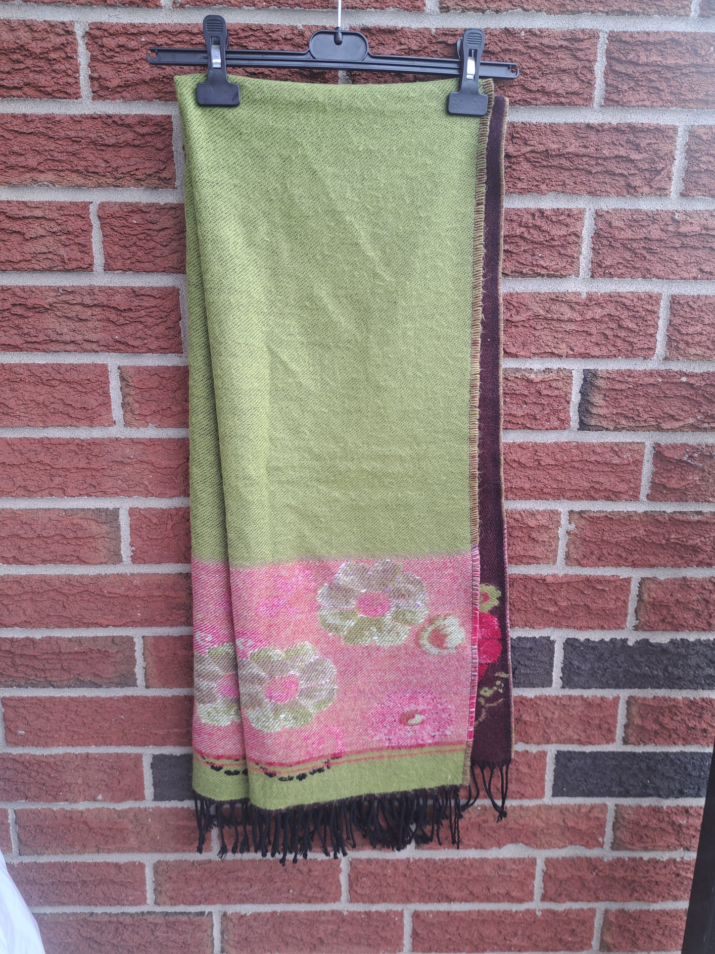 Foulard mauve et jaune