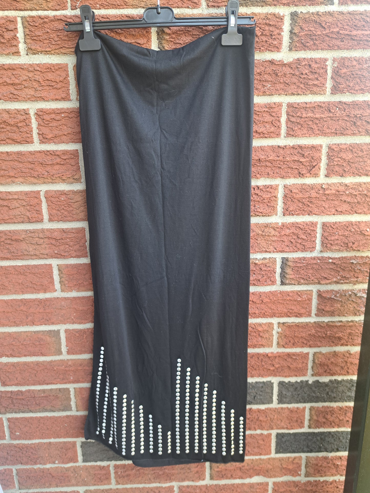Grand foulard noir lourd