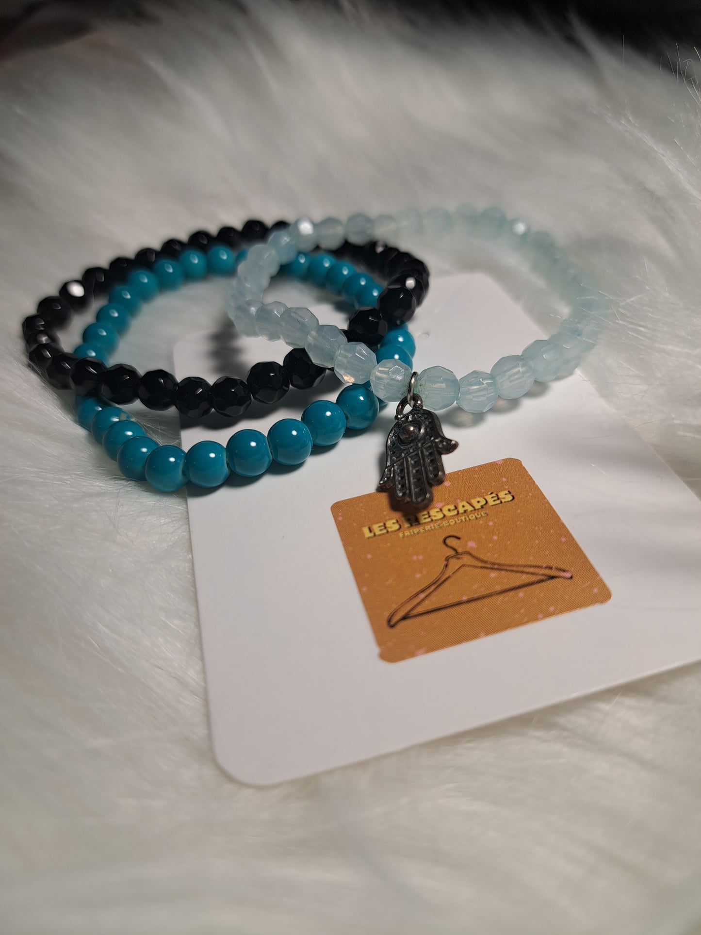 Trio de bracelets bleu, noir et blanc