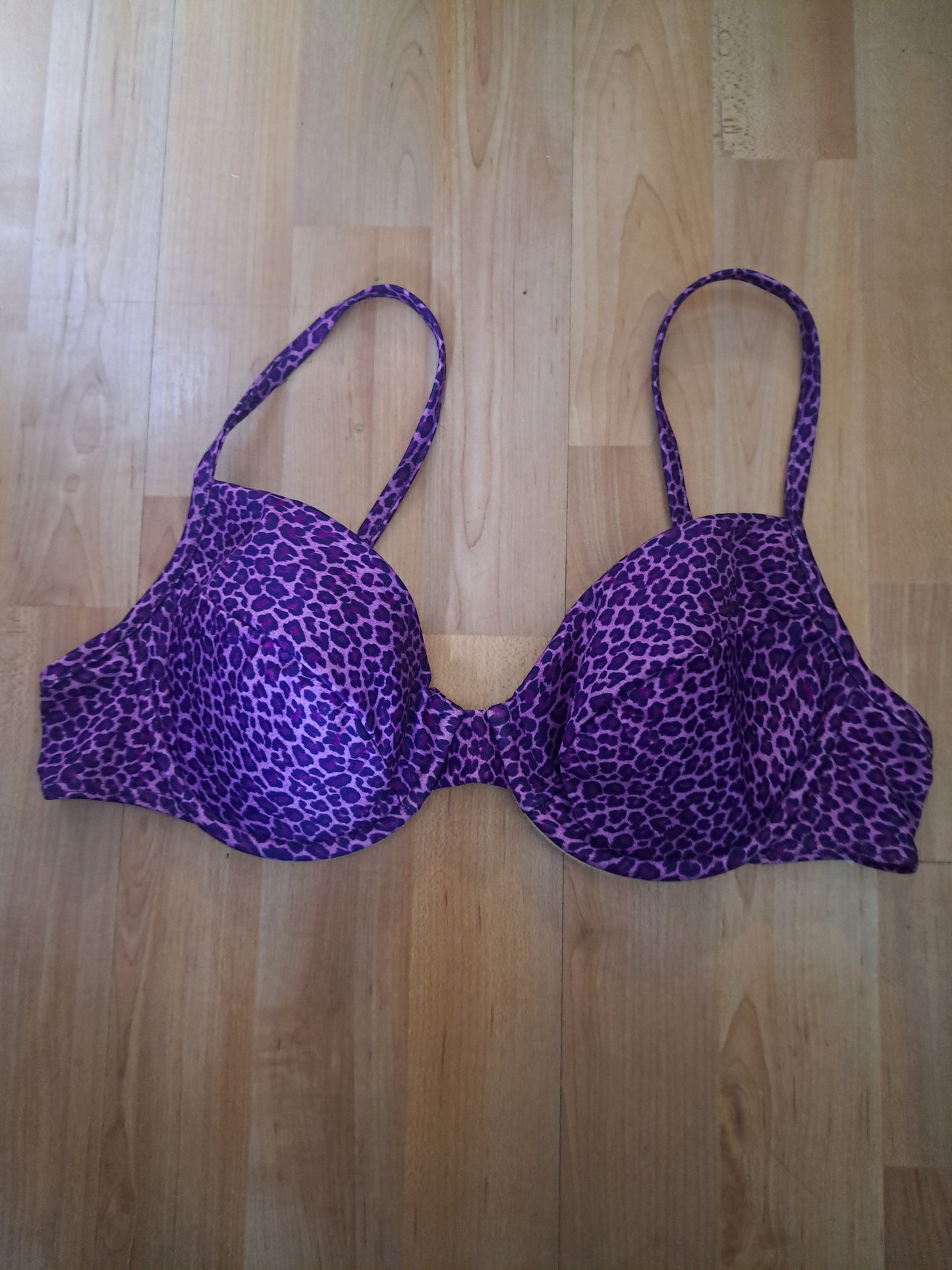 Haut de bikini mauve motifs léopards