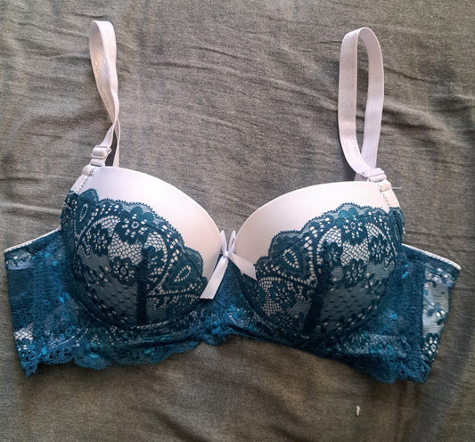 Soutien-gorge bleu et blanc