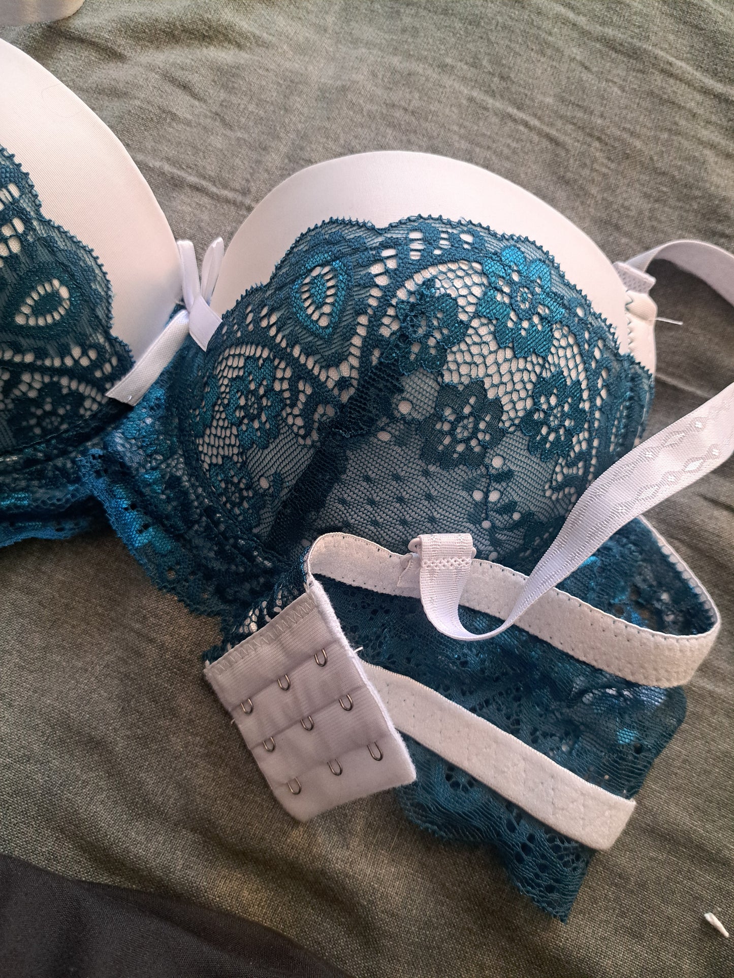 Soutien-gorge bleu et blanc