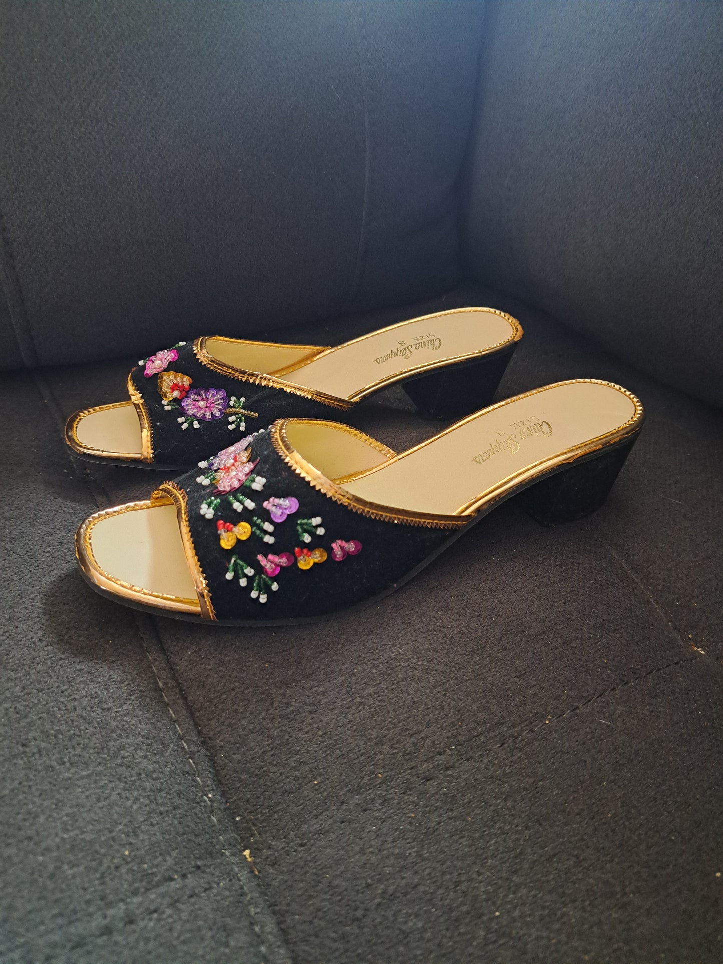 Chaussure talons carrés noirs motifs colorés