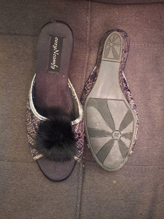 Chaussures avec petits talons noirs