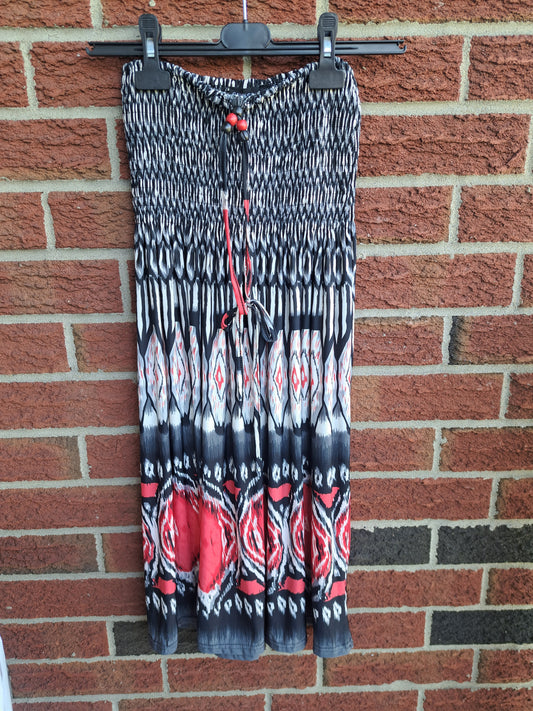 Robe tube noire blanche et rouge