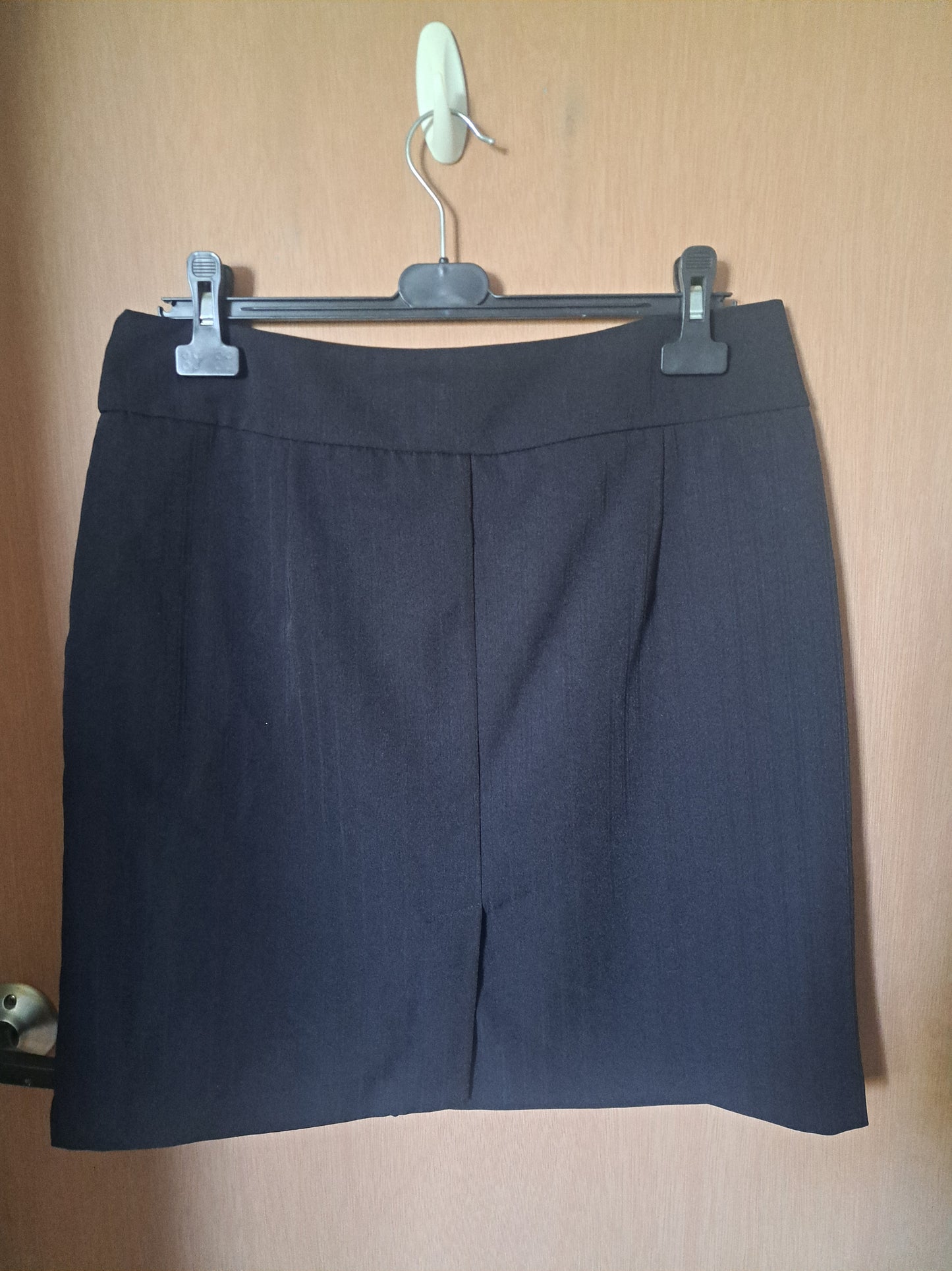 Jupe professionnelle noire lignée