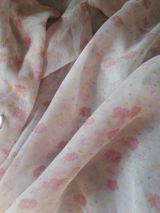 Chemise à manches courtes blanche et rose transparente