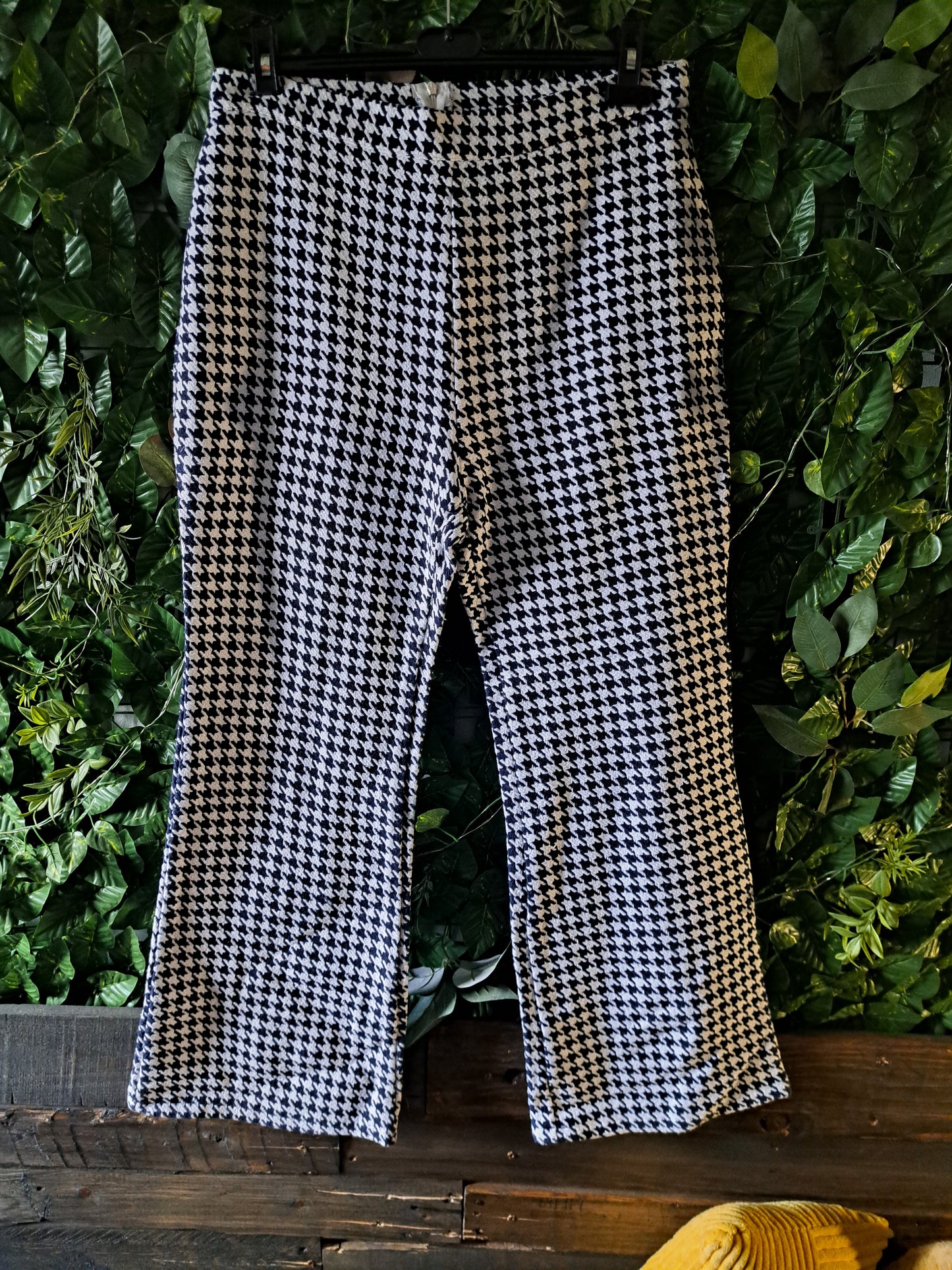 Pantalon blanc et noir avec zipper