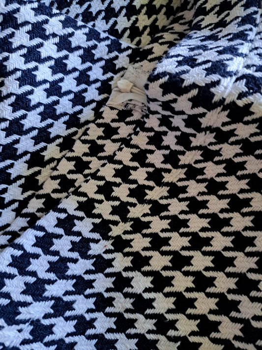 Pantalon blanc et noir avec zipper