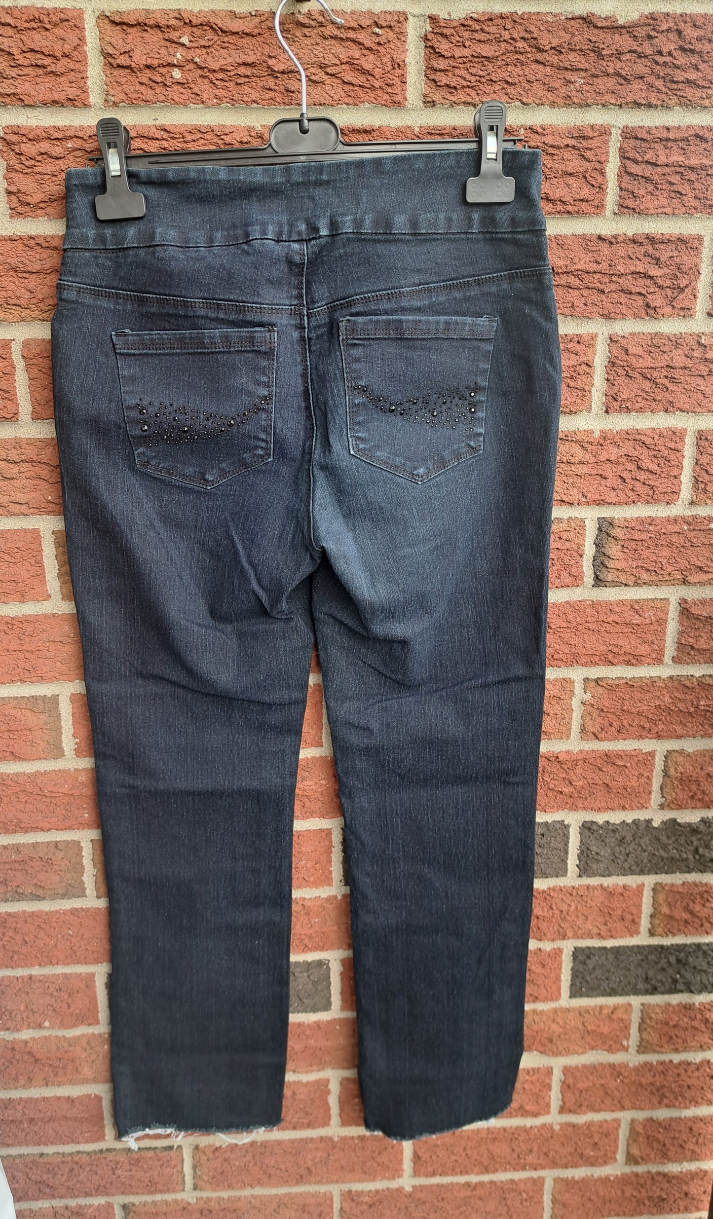 Pantalon style jegging bleu foncé avec petits diamants