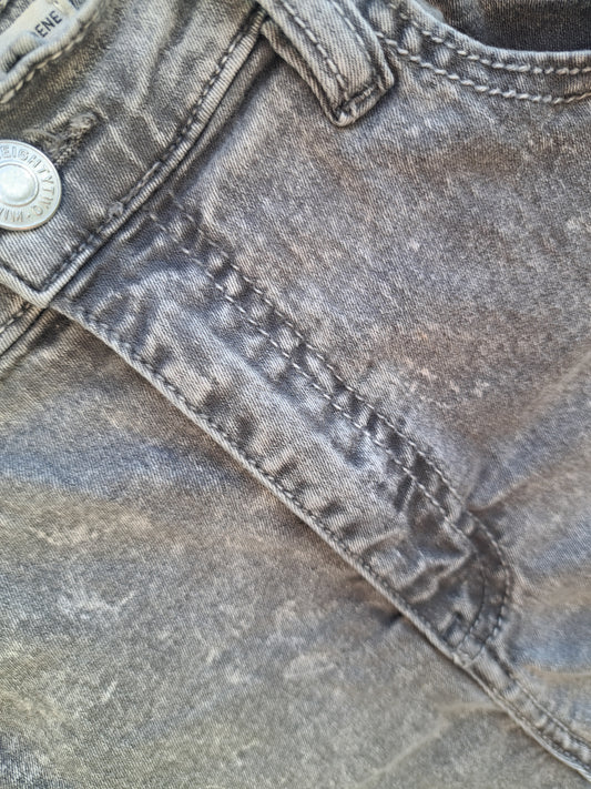 Short en jeans gris