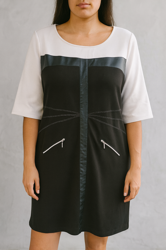 Robe blanche et noire avec simili cuir
