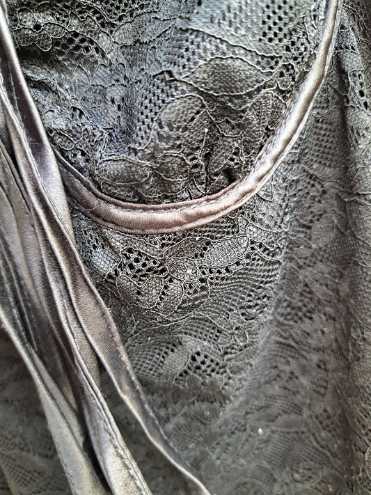 Robe sirène noire sans manches