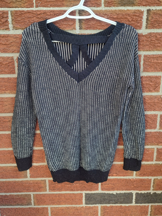 Chandail tricot gris noir et blanc à manches longues