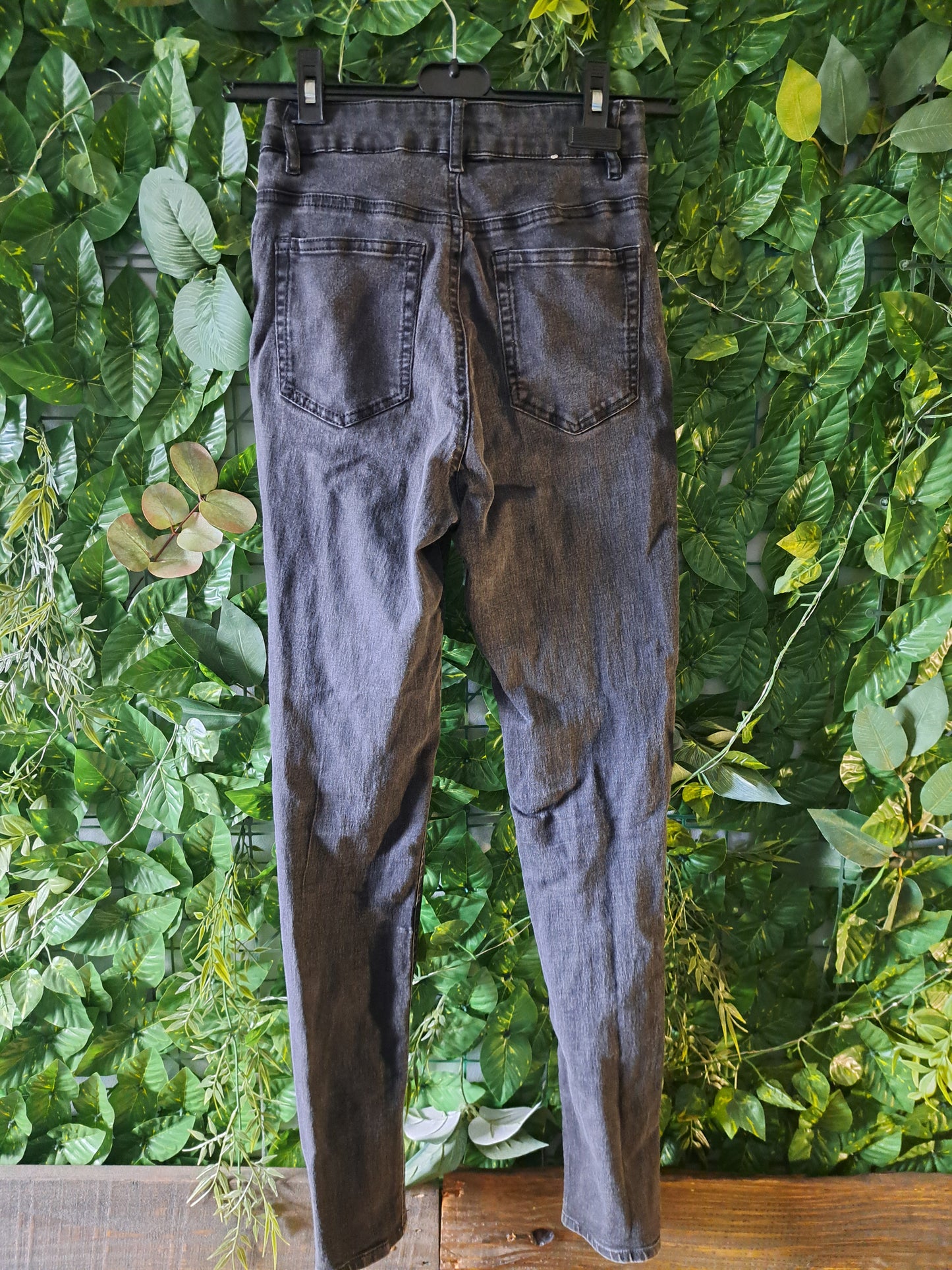 Skinny jeans gris foncé taille haute