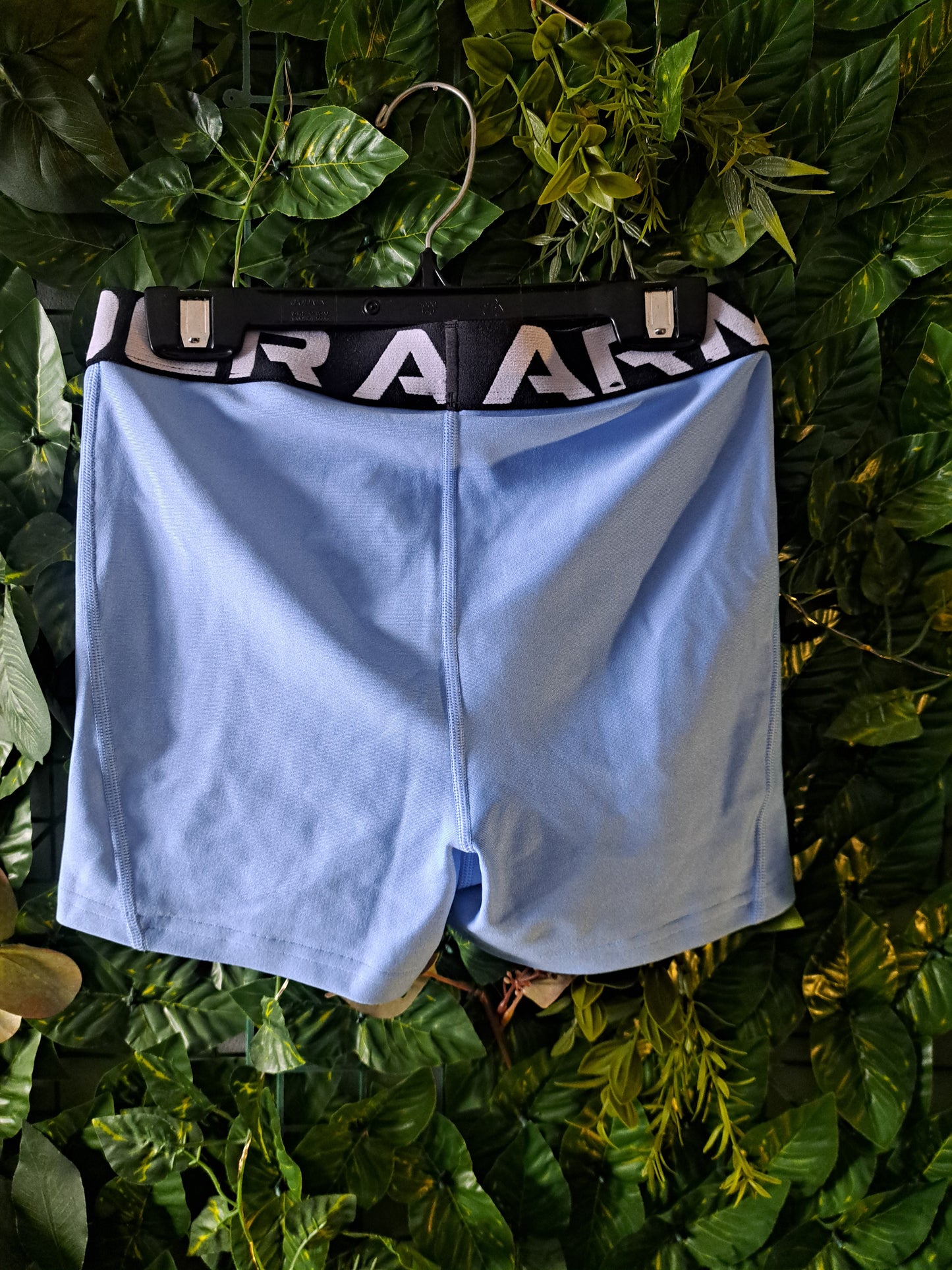 Short de sport bleu pâle under armour