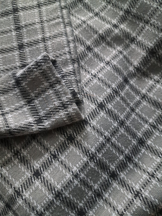 Jupe courte grise à carreaux