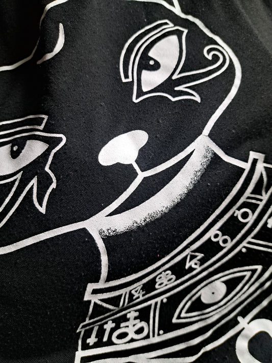 Robe longue noire avec chat égyptien