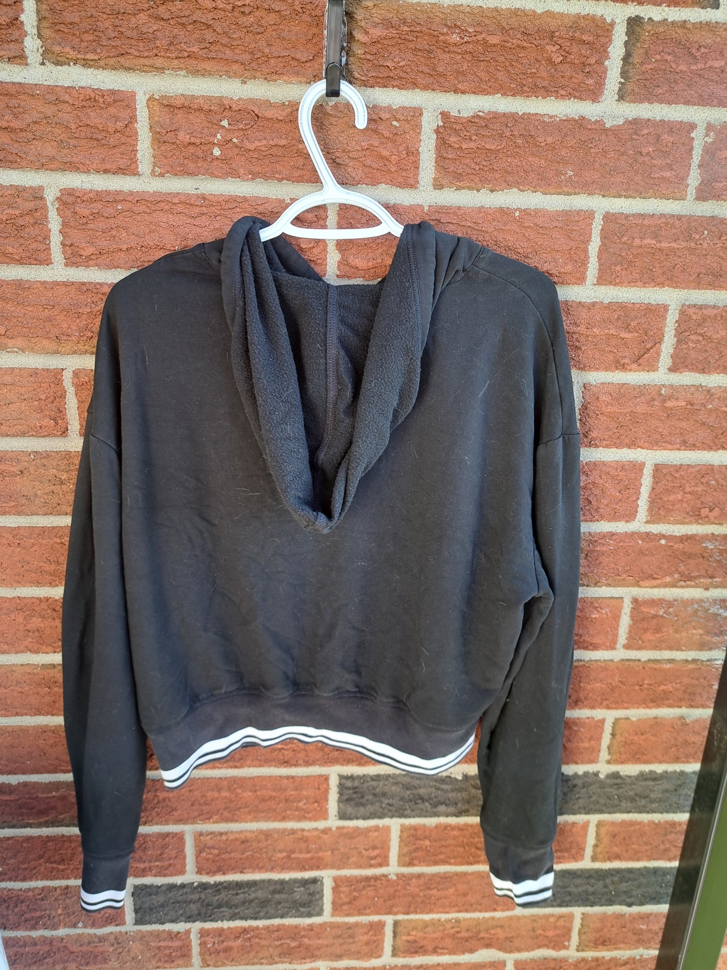 Chandail à manches longues avec capuche noire Juicy Sport