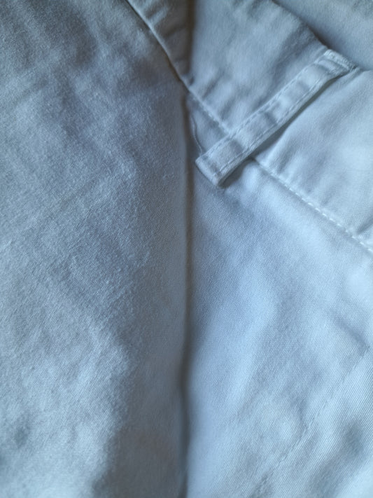 Short blanc coupe régulière