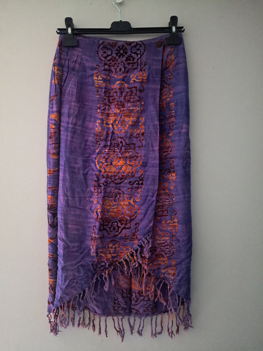 Jupe mi-longue mauve ajustable