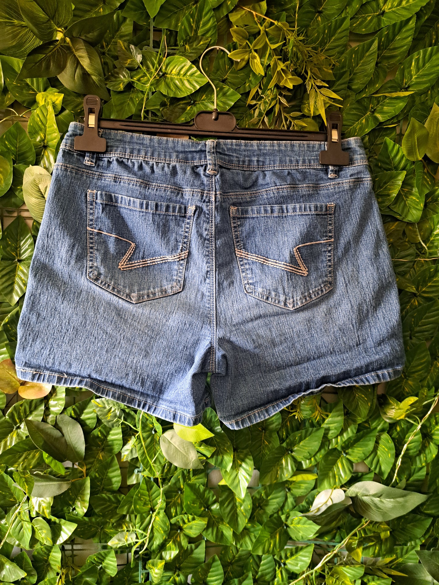 Short en jeans bleu taille haute