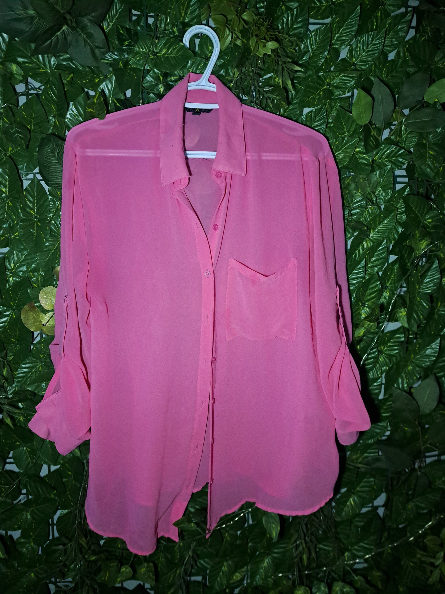 Chemise rose transparente à manches longues