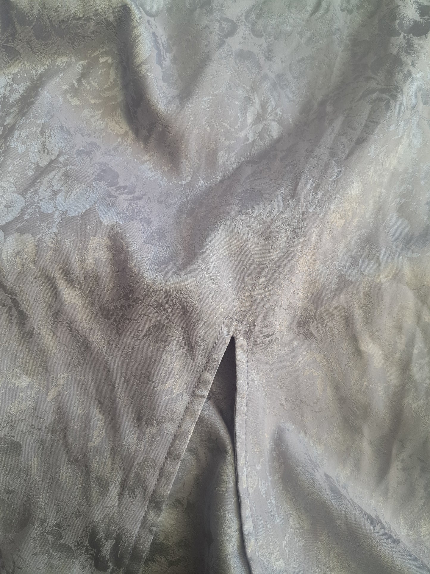 Robe-nuisette lilas avec petites fleurs