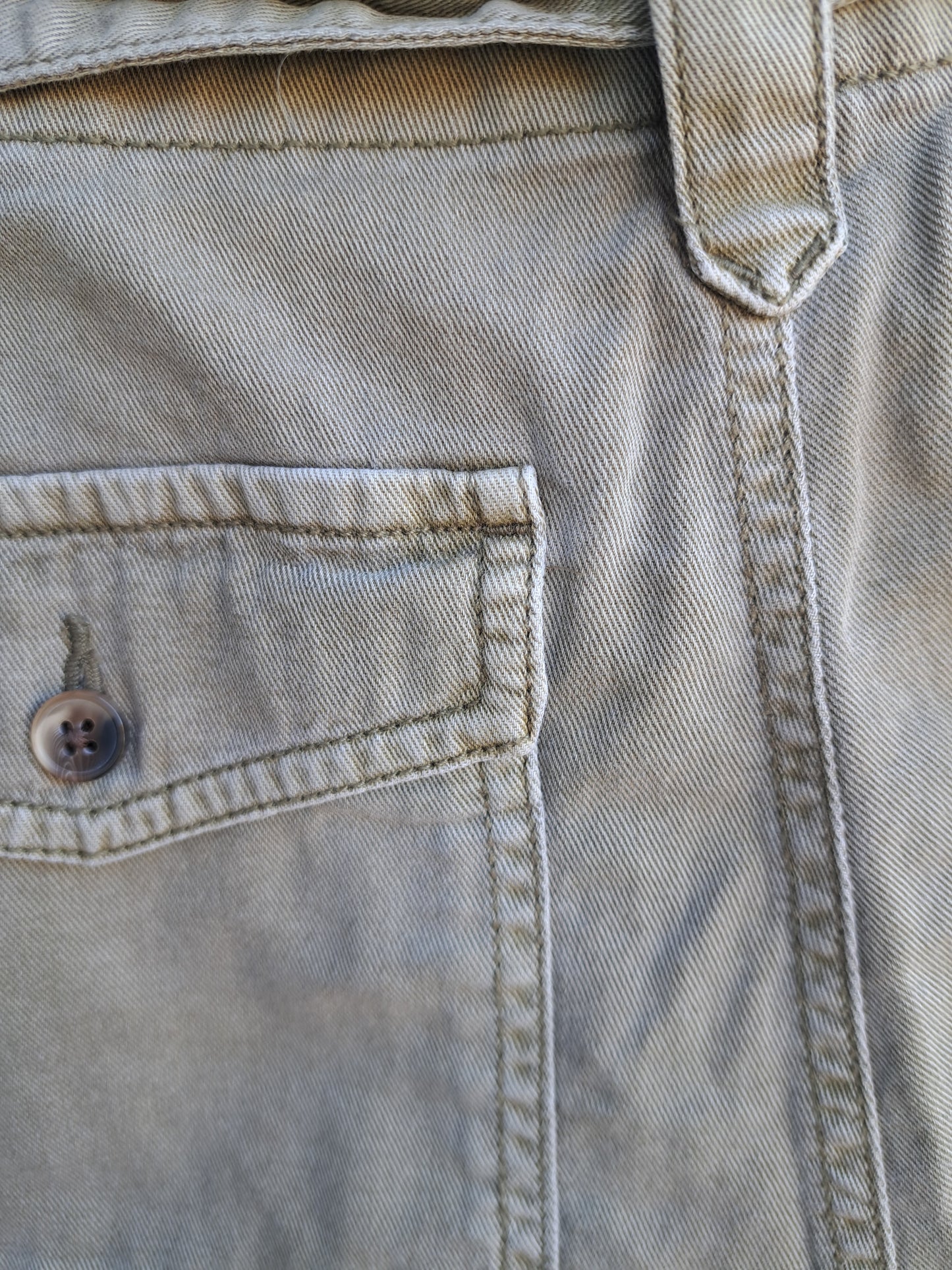 Short kaki avec poches