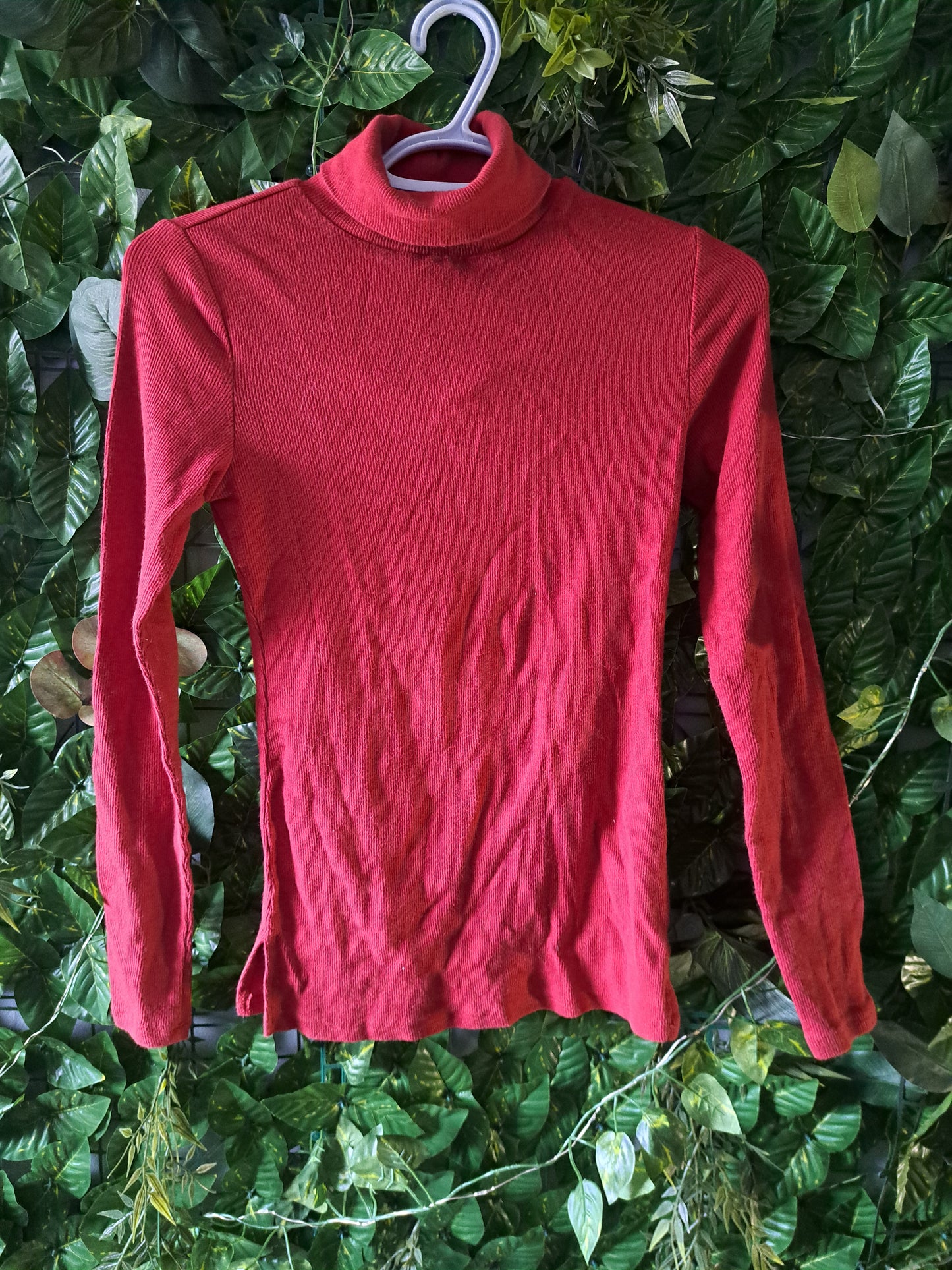 Chandail rouge col roulé
