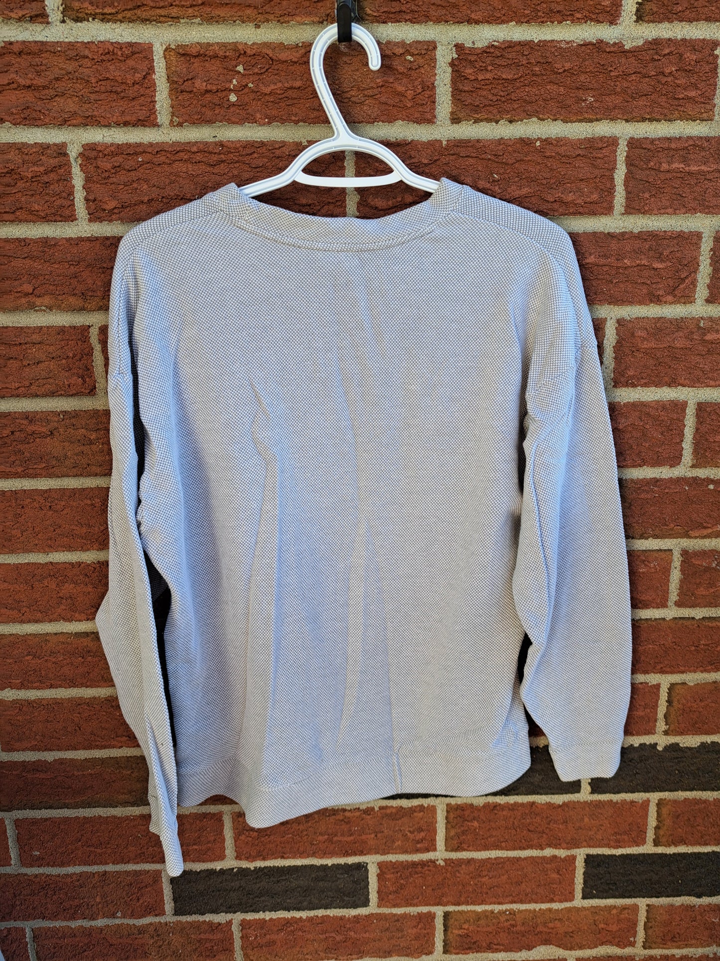 Chandail gris pâle Adidas