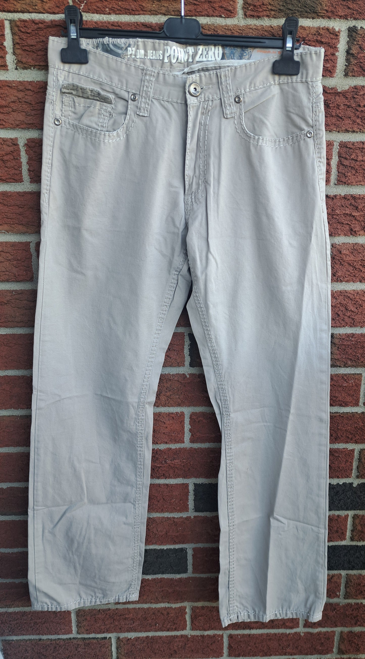 Pantalon beige avec poches point zéro