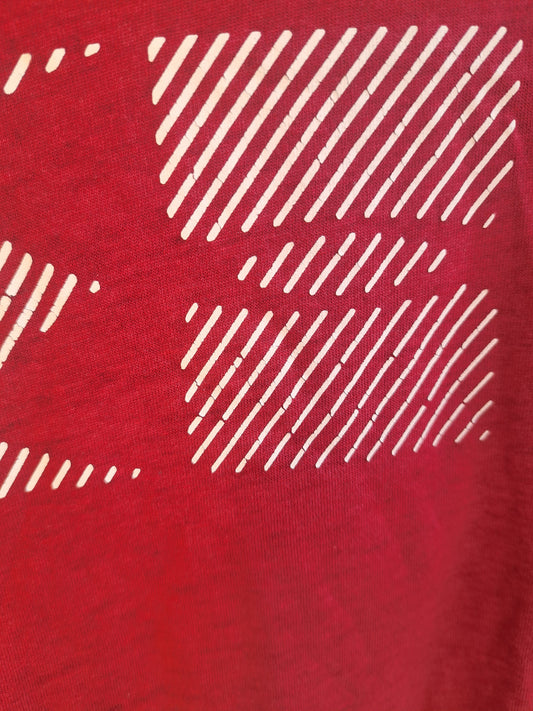 Chandail rouge avec logo