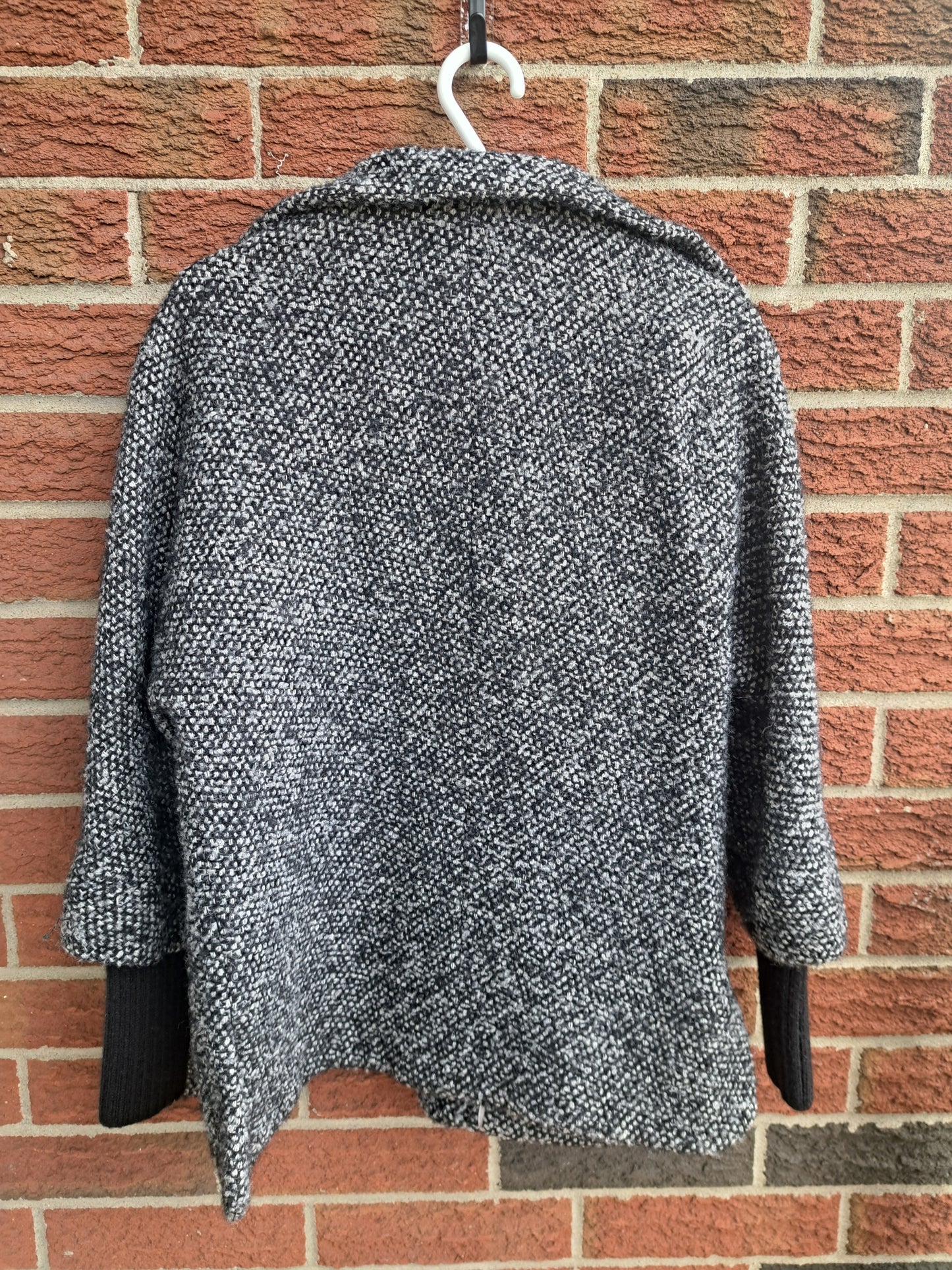 Manteau gris blanc et noir Calvin Klein