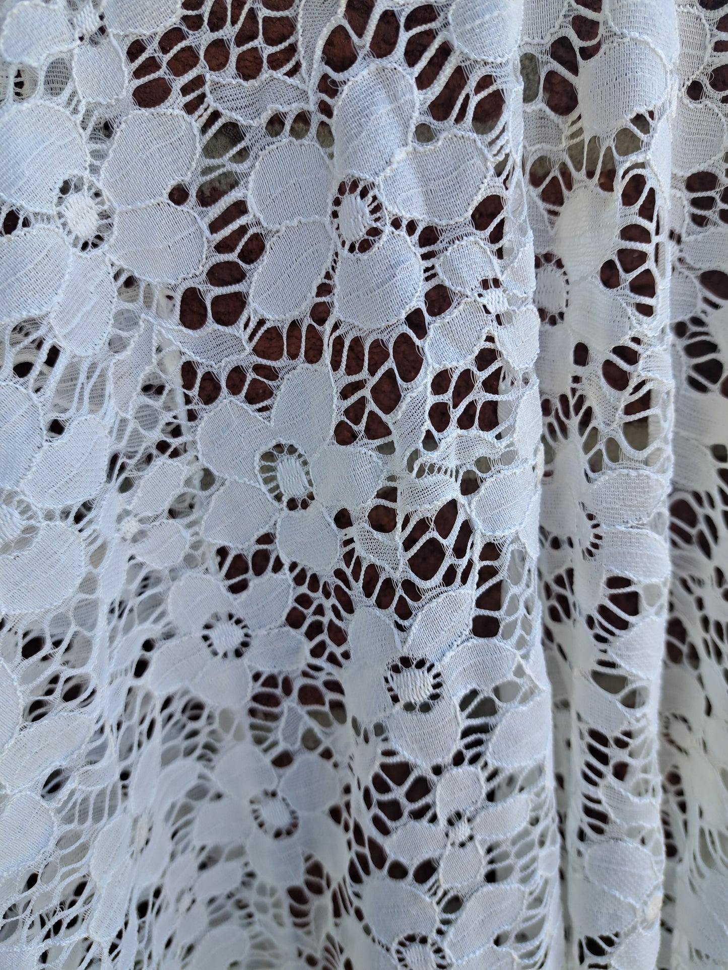 Par dessus blanc style dentelle